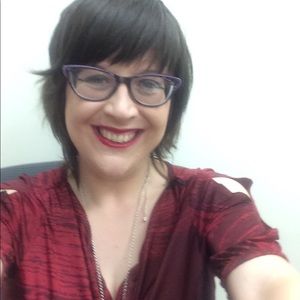 Meet your Posher, Laura